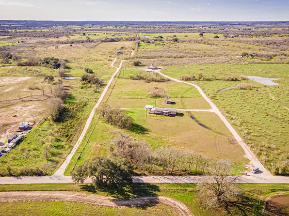 3370 Pettytown Rd, Dale, TX 78616