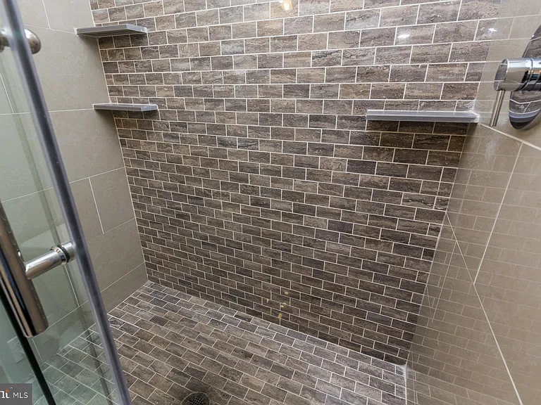 1724 N Marshall St #B — Photo 22