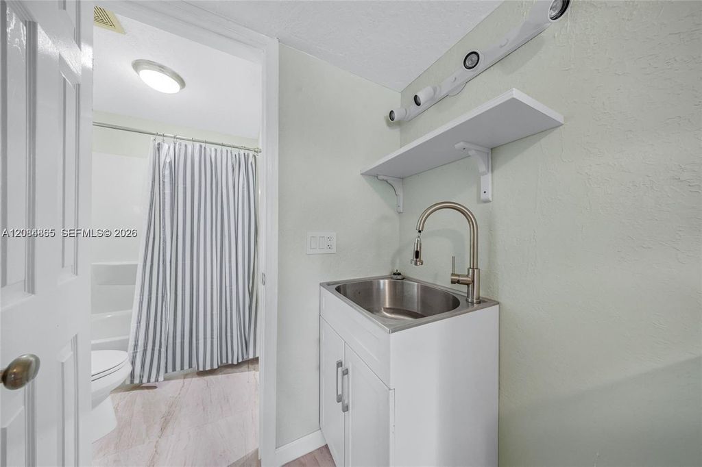 1320 NE 27th Ave #3, photo 6