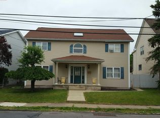 411 Moosic Rd, Old Forge, PA 18518