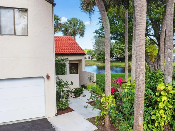23 Via De Casas Sur #105, Boynton Beach, FL 33426