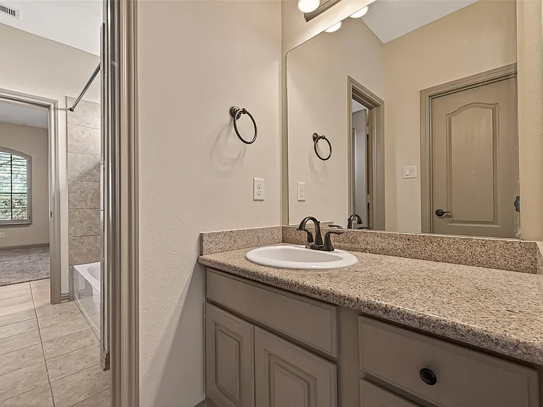27411 Manor Falls Ln — Photo 35