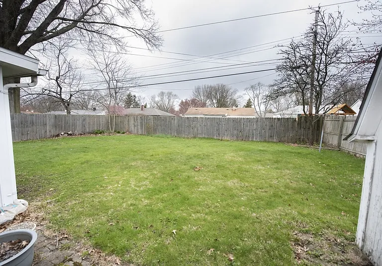 9328 W Ridgewood Dr — Photo 26