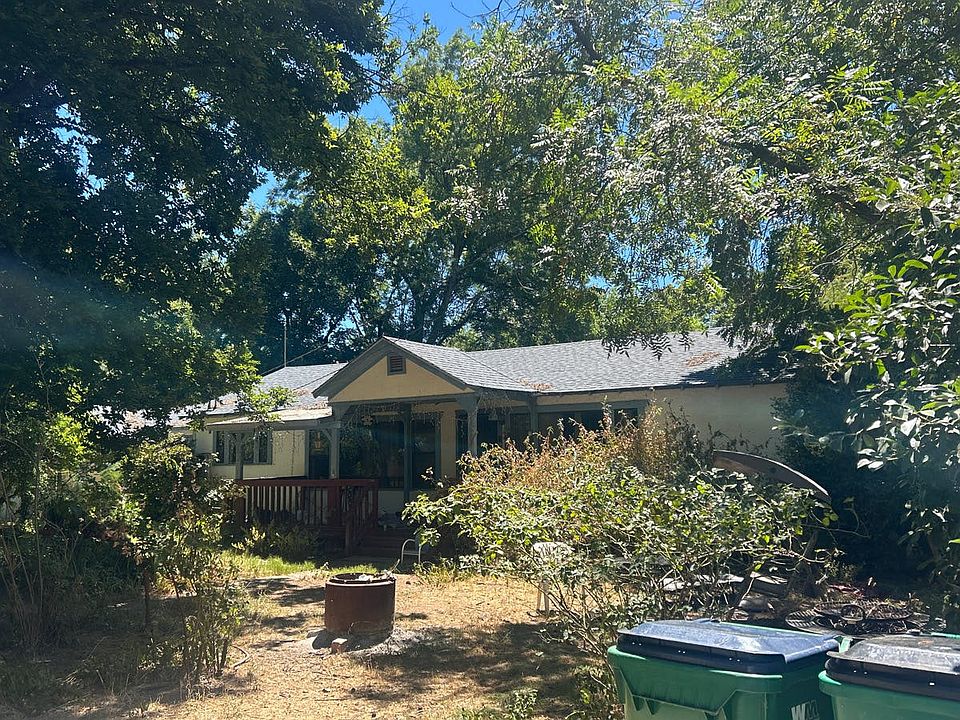 2nd image of 19157 Smith Ln