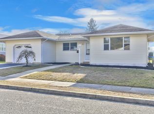 37 Santiago Dr W, Toms River, NJ 08757