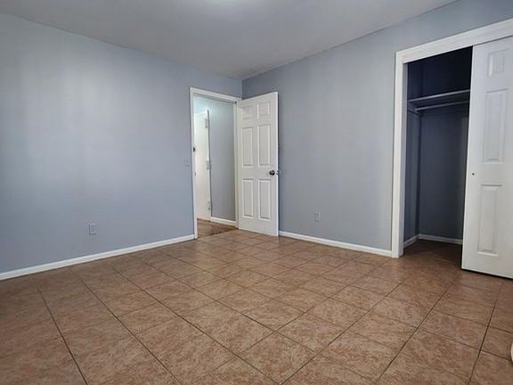 2nd image of 16851 93rd Ave Floor 2