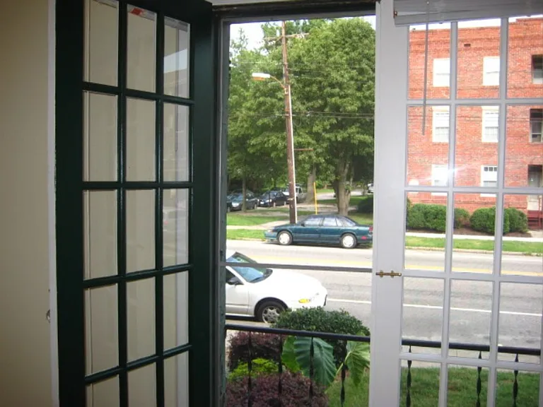 1215 Colley Ave #11 — Photo 8