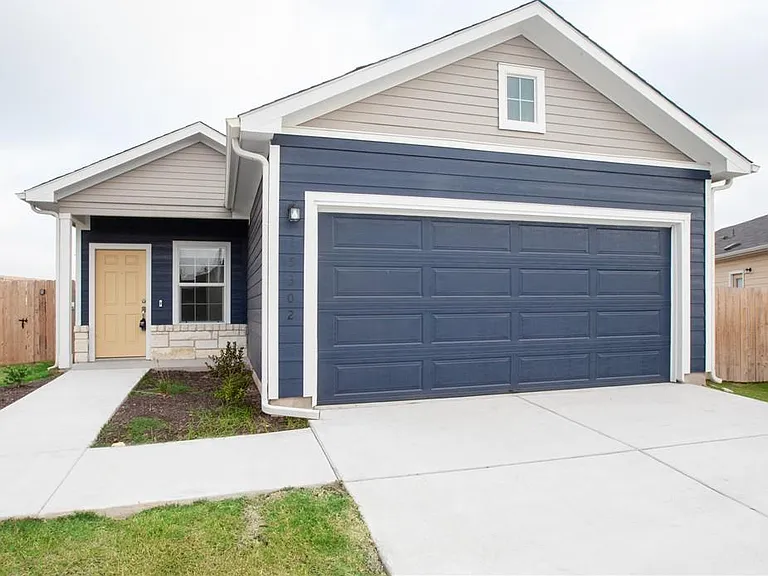 15302 Grenadine Bloom Cv — Photo 1