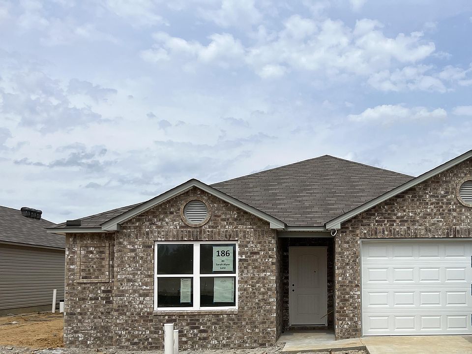 1st image of 80 Sarah Alyse Ln