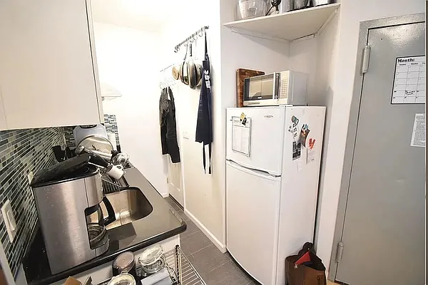 Rented by Wyllie Real Estate | media 13