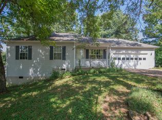 807 N 43rd St, Nixa, MO 65714