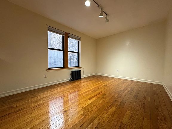 3rd image of 79 Haven Ave #12A