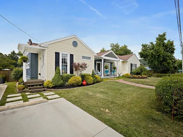 2843 E Jackson St, Ashland, KY 41102