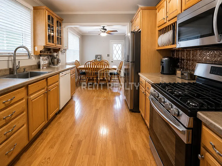10 Orchard Lake Dr — Photo 6