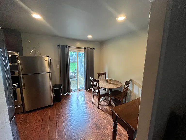 1800 Berryhill Rd #1 — Photo 3