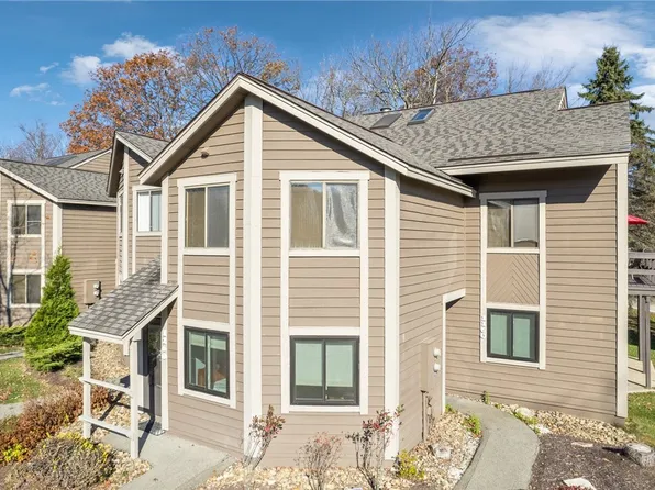 1260 Kepple Ln, Hidden Valley, PA 15502