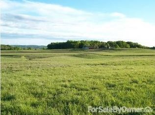 1562 N Peninsula Rd, East Jordan, MI 49727