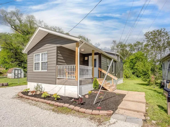 322 E George St, East Alton, IL 62024
