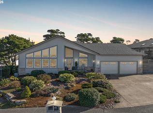 101 Shoreline Dr, Florence, OR 97439