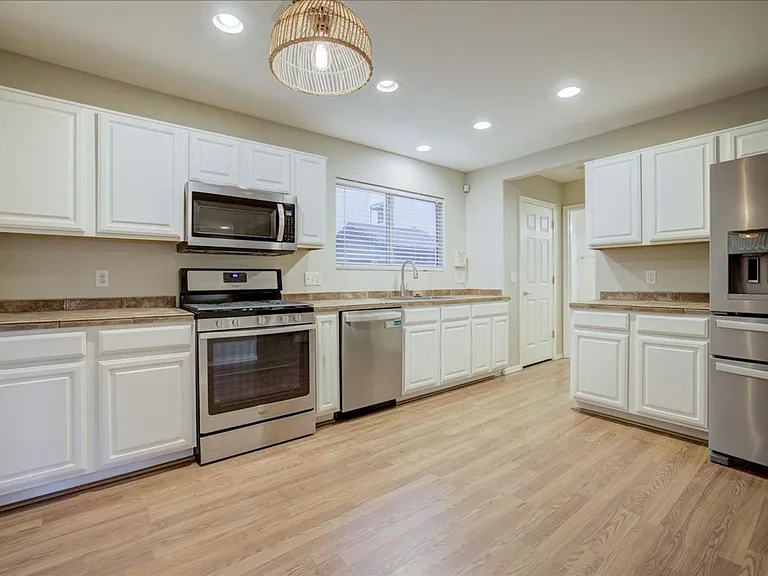 8061 E Senate St — Photo 9