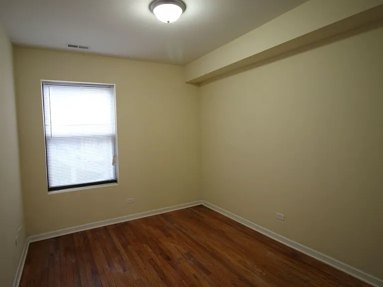 3003 W Lawrence Ave #2W — Photo 7