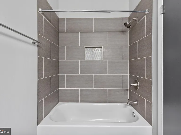 8018 Valley Manor Rd #3B — Photo 47