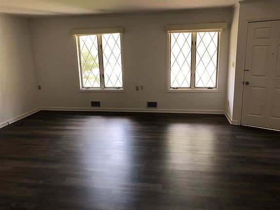 2nd image of 1702 Park St #A
