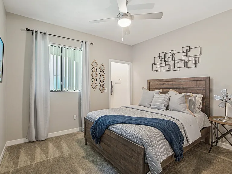 The Cove Apartments — Photo 13