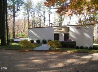 160 Chichester Rd, New Canaan, CT 06840