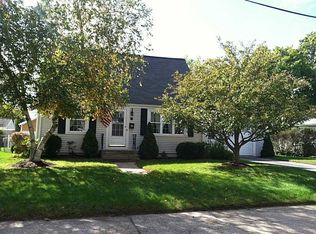 50 Ninigret St, Warwick, RI 02889