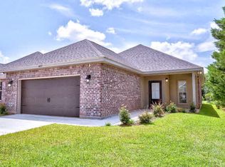 6025 Waterford Dr, Foley, AL 36535