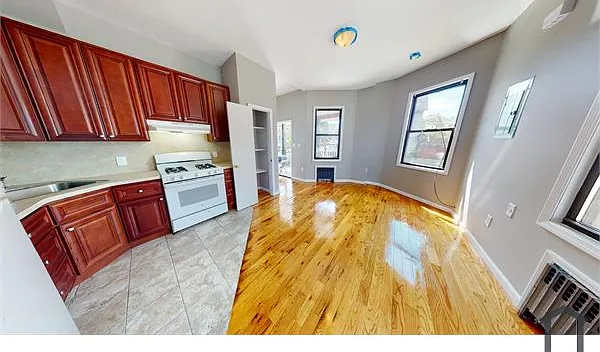 15 Orinoco Pl #2 — Photo 2