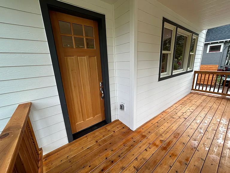 1598 Court St NE #1 — Photo 4