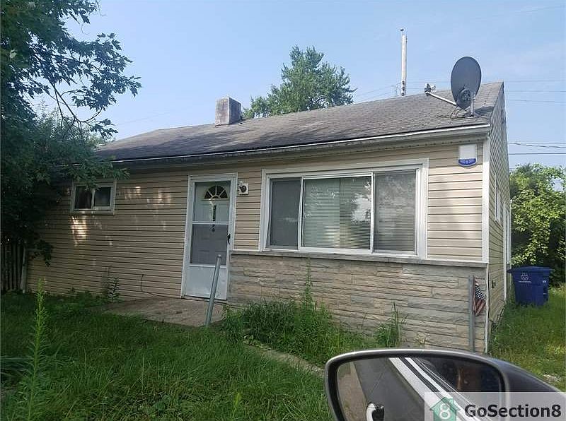 2nd image of 3157 B Ave