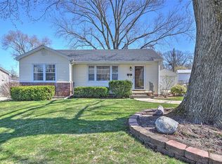 22 2nd South Shores Ave, Decatur, IL 62521