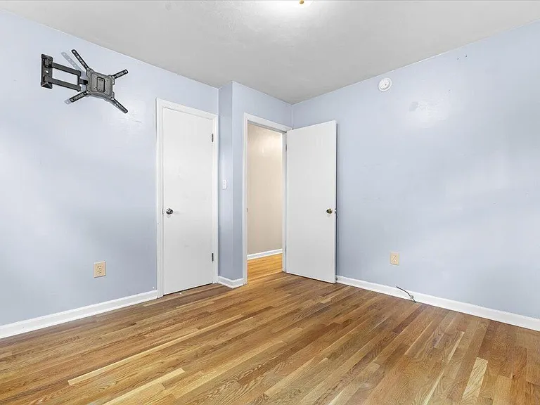 2313 King St NE — Photo 18