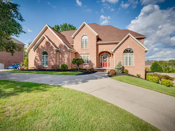 1056 Sussex Dr, Kingsport, TN 37660