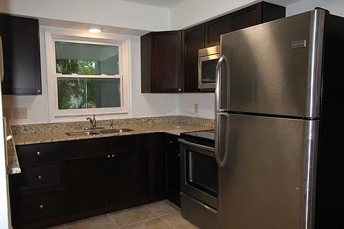 321 35th Ave N #D-2 Photo 1