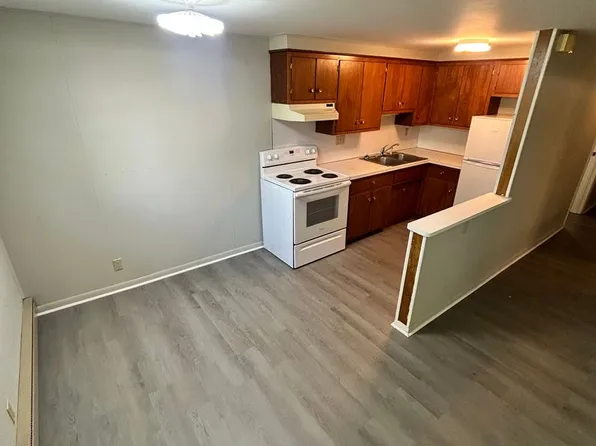 509-513 S Main St, Churubusco, IN 46723