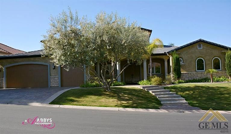 1st image of 15405 Casa Club Dr