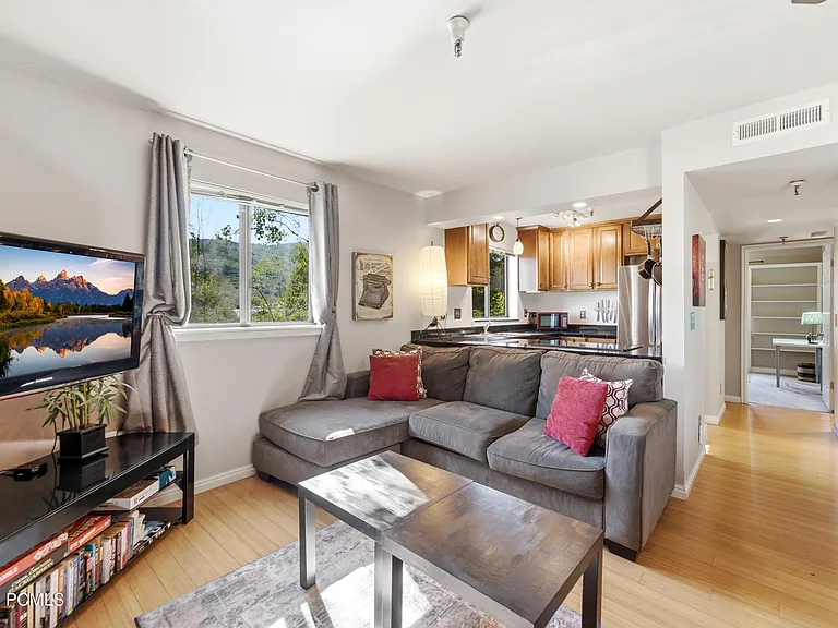 1650 Iron Horse Loop Rd #H5 — Photo 7