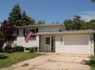 133 Timber Ct, Streamwood, IL 60107