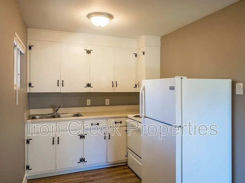 1 bed, 1.0 bath, 576 sqft, $1,175 — Photo 4