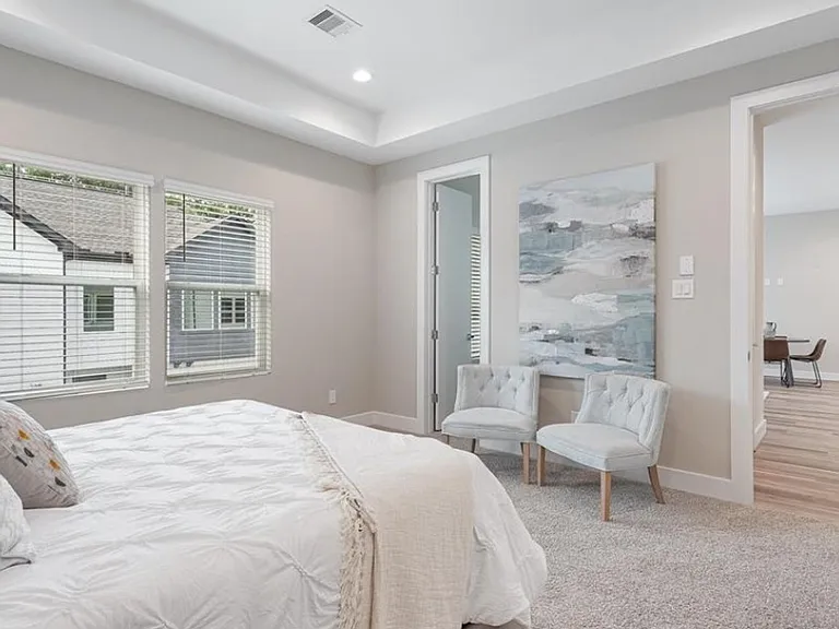 2623 Huntington Creek Ln — Photo 18