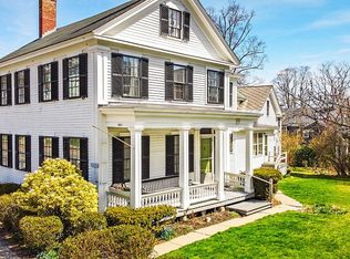 1043 Washington St, Bath, ME 04530