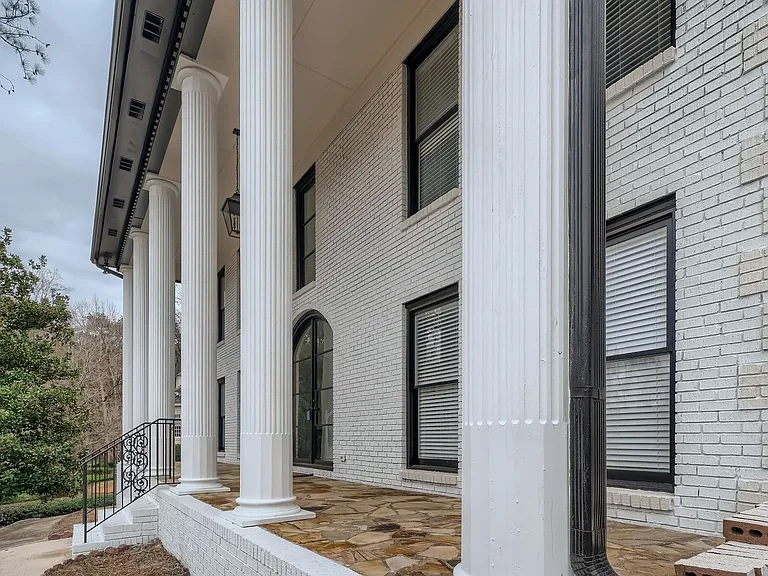 425 Ferry Lndg — Photo 4