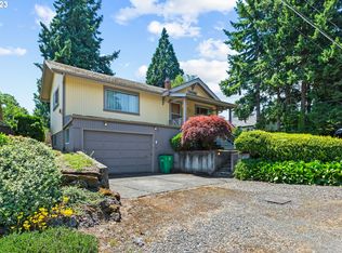 3554 SW Falcon St, Portland, OR 97219