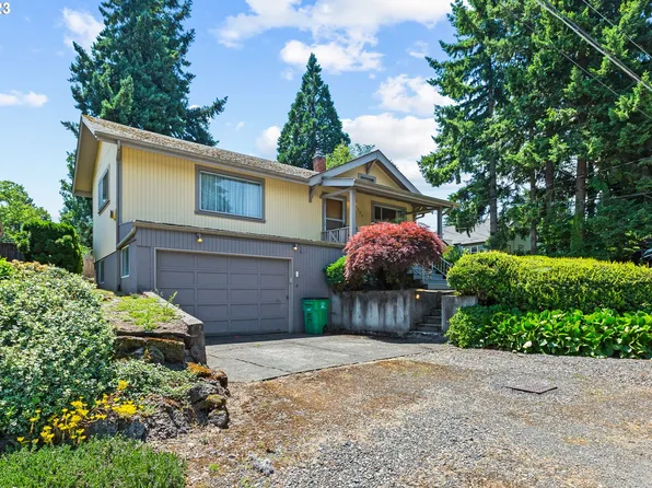3554 SW Falcon St, Portland, OR 97219