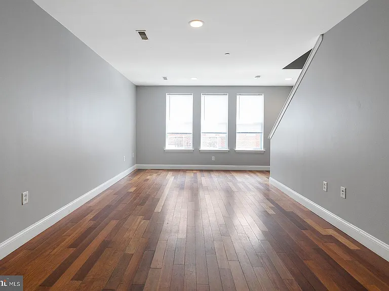 1940 N Gratz St #2 — Photo 5