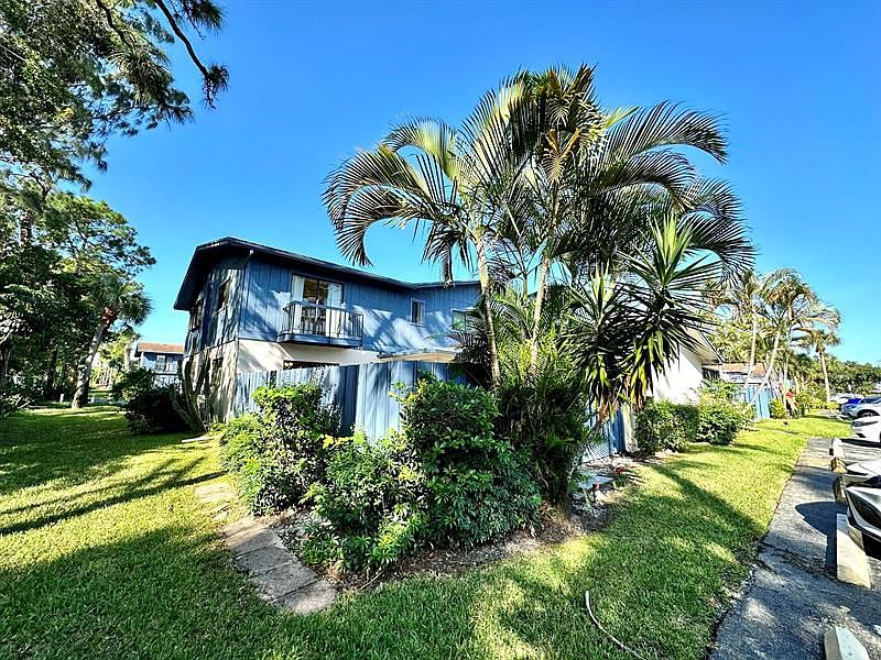 1st image of 4569 Holly Lake Dr